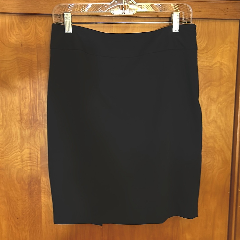 Black lined straight shirt, Liz Claiborne, size 6P, minimal wear